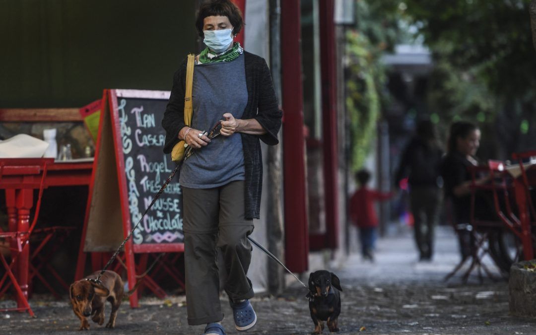 Anuncian que Argentina podría salir de la pandemia a fines de 2021