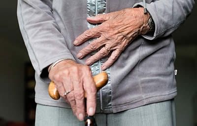 La ONU denuncia que la COVID-19 está afectando los derechos de las personas mayores