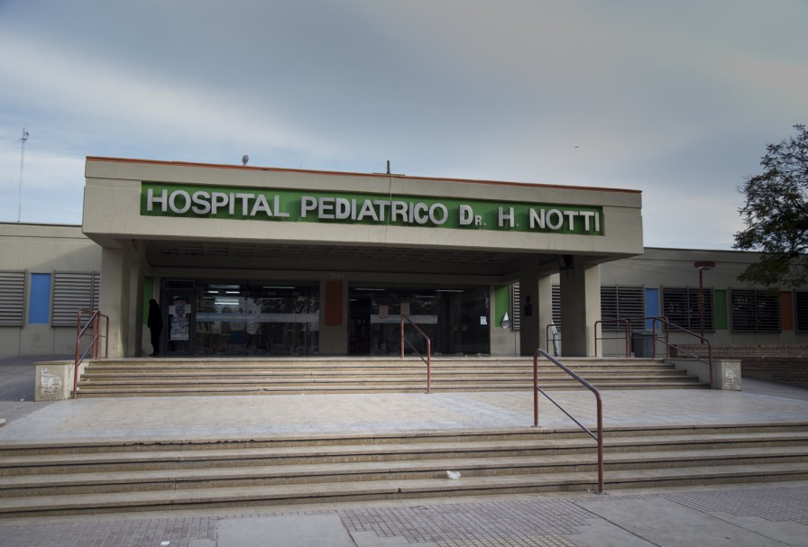 Novedosa intervención intraventricular en el Hospital Notti