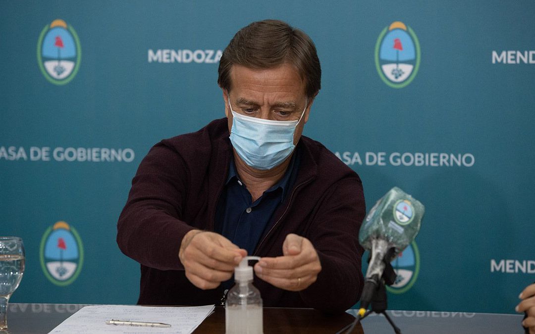 Suarez anunció el decreto de nuevas restricciones