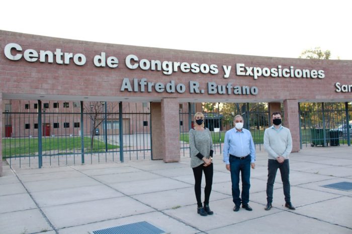 Vacunación en el Centro de Congresos y Exposiciones Alfredo Bufano