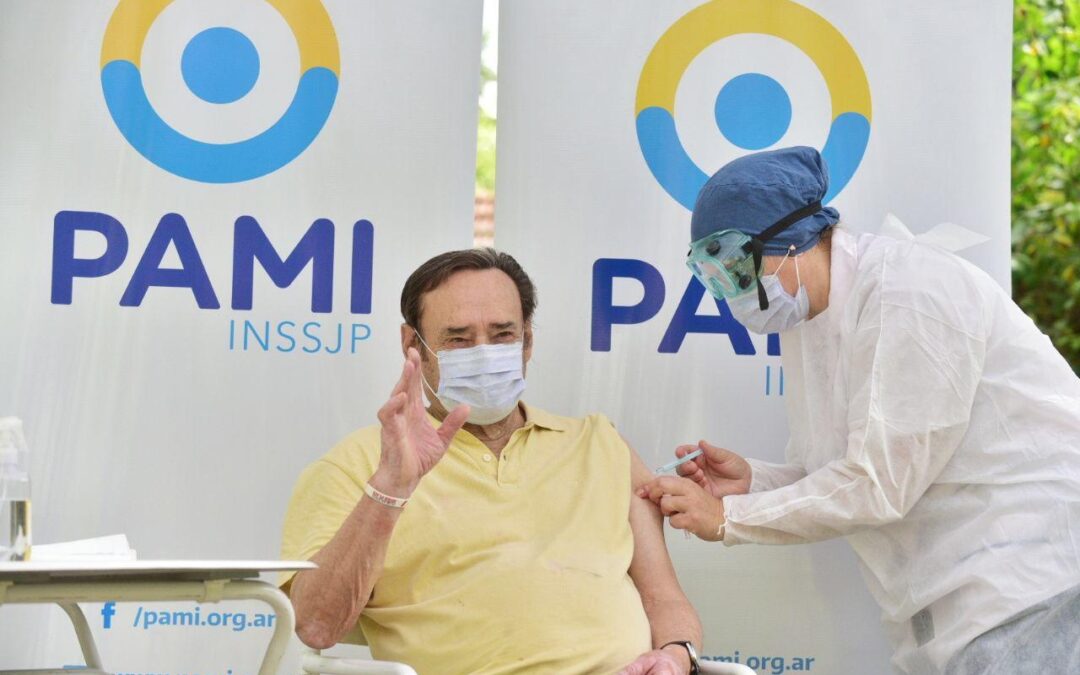 Unos 300 mil afiliados al Pami se preinscribieron para recibir la vacuna antigripal