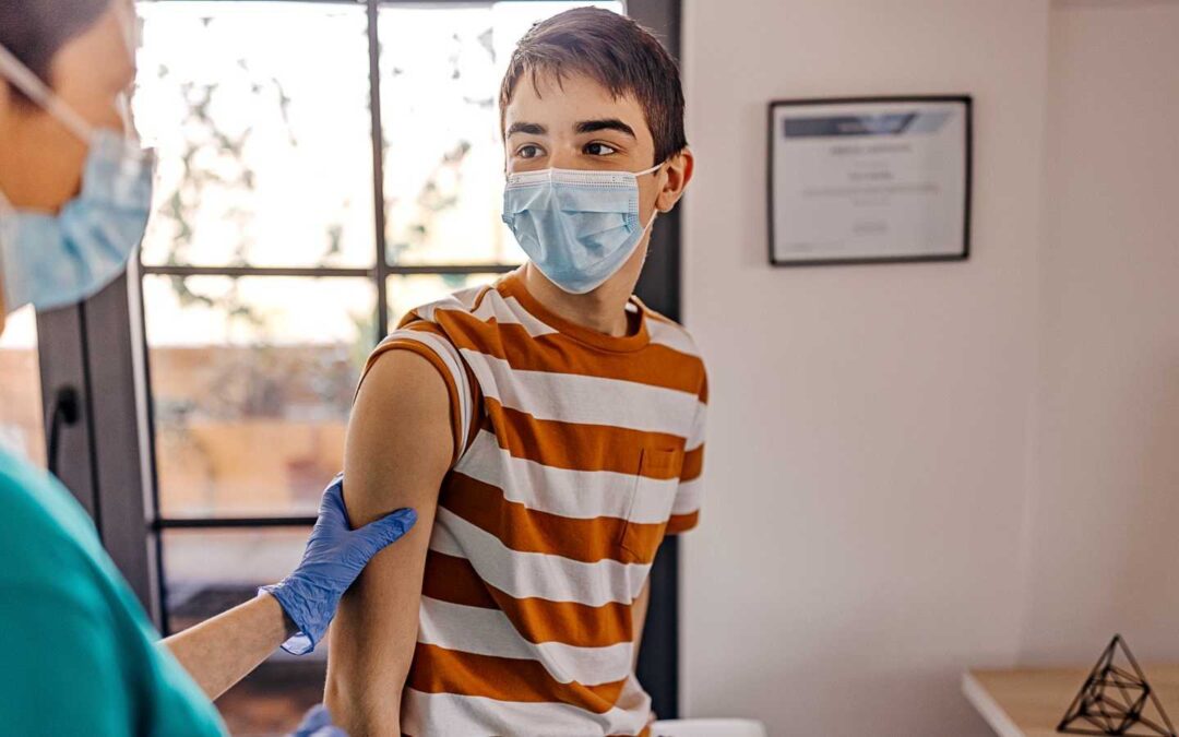 COVID-19: comenzó la vacunación para adolescentes de 12 a 17 años