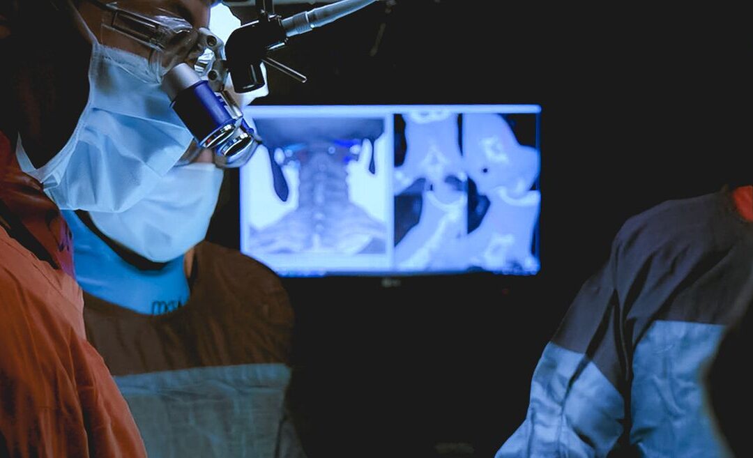 Las técnicas mínimamente invasivas en cirugías de columna vertebral