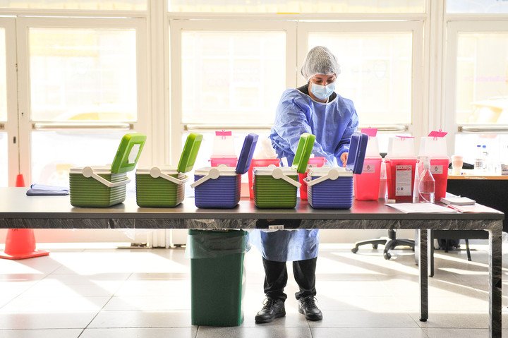 Deltacron, la nueva variante del coronavirus que combina Ómicrom y Delta