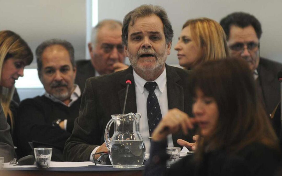 PAMI: el defensor de la Tercera Edad criticó a Luana Volnovich por su viaje al Caribe