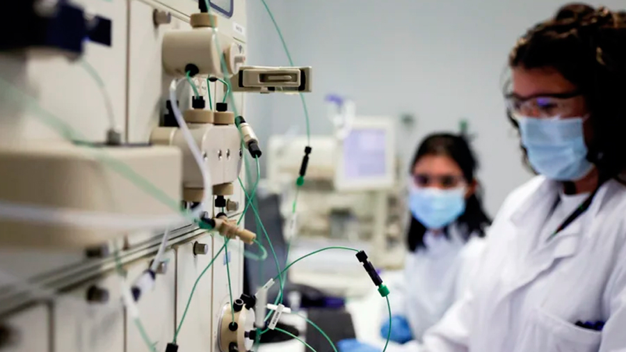 La vacuna española contra el coronavirus inició la última fase de los ensayos clínicos