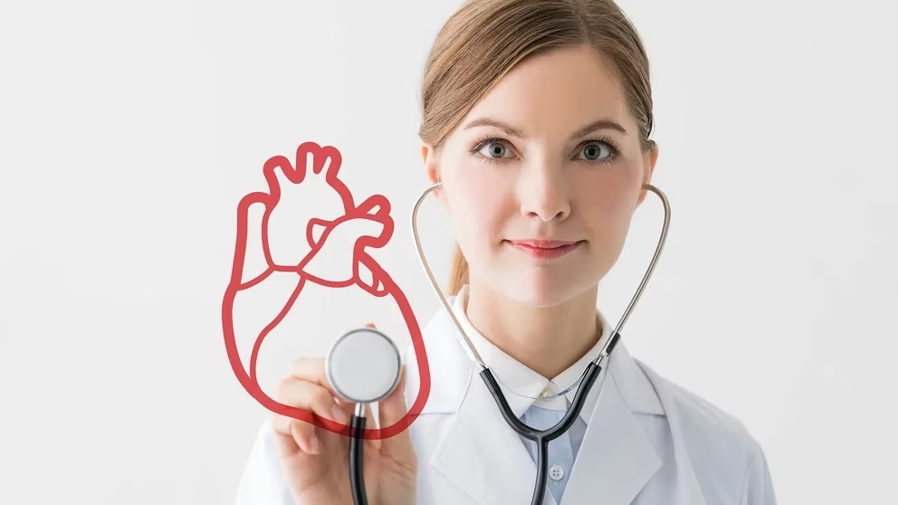 El corazón en la mira: alertan que la mayoría de las mujeres minimiza su riesgo cardiovascular
