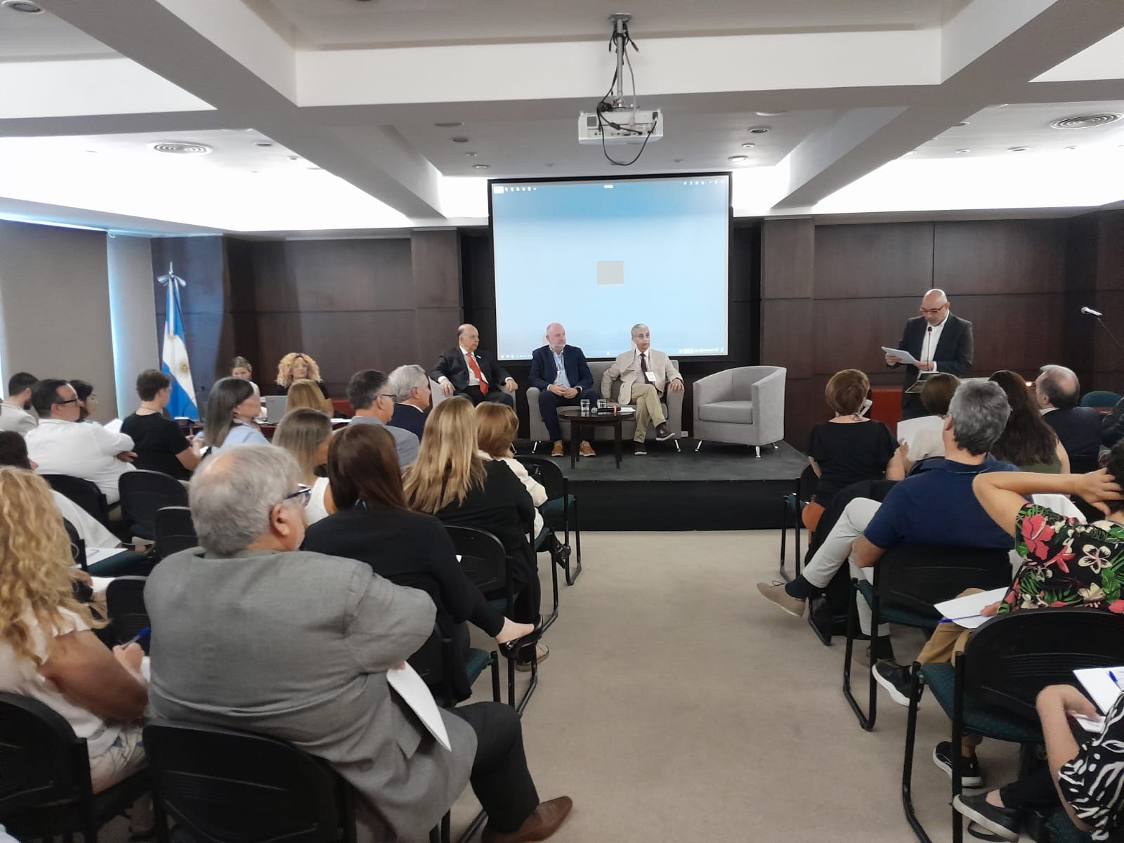 Agradecimiento de Mtr. Carola Espín por el 1° Workshop Internacional de Gerontoprevisión